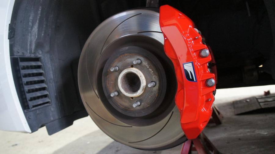 キャリパー塗装施工事例：レクサスRC-F　キャリパー塗装COLOR:#001 Italian losso solid IMG20_2044_azep7m_sub1.jpg