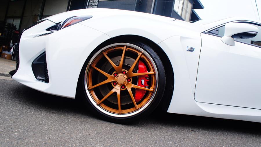 キャリパー塗装施工事例：レクサスRC-F　キャリパー塗装COLOR:#001 Italian losso solid IMG20_2044_azep7m_sub10.jpg