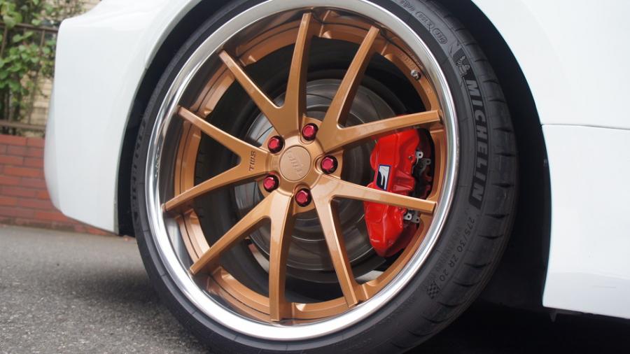 キャリパー塗装施工事例：レクサスRC-F　キャリパー塗装COLOR:#001 Italian losso solid IMG20_2044_azep7m_sub7.jpg