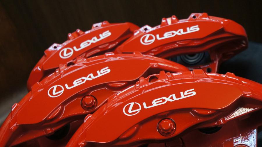 レクサスLC　キャリパー塗装COLOR:#001 Italian losso solid