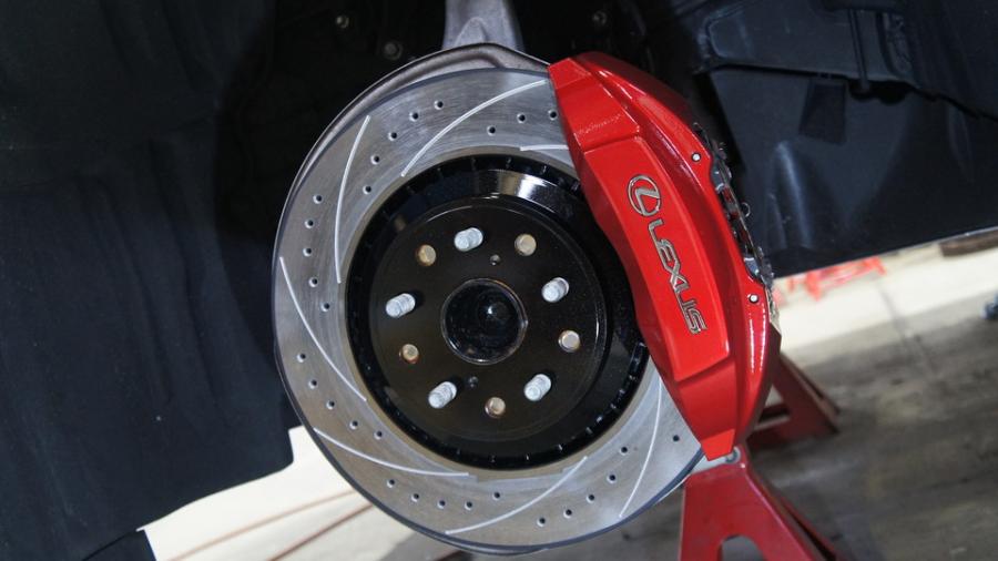 キャリパー塗装施工事例：レクサスLS500h　キャリパー塗装COLOR:#010 premiun rouge candy red　ローター塗装COLOR:#005 Deep coal black　ローター加工Type:C8SD IMG20_2055_TEcEDQ_sub1.jpg