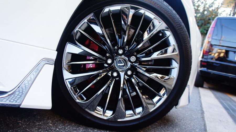 キャリパー塗装施工事例：レクサスLS500h　キャリパー塗装COLOR:#010 premiun rouge candy red　ローター塗装COLOR:#005 Deep coal black　ローター加工Type:C8SD IMG20_2055_TEcEDQ_sub3.jpg