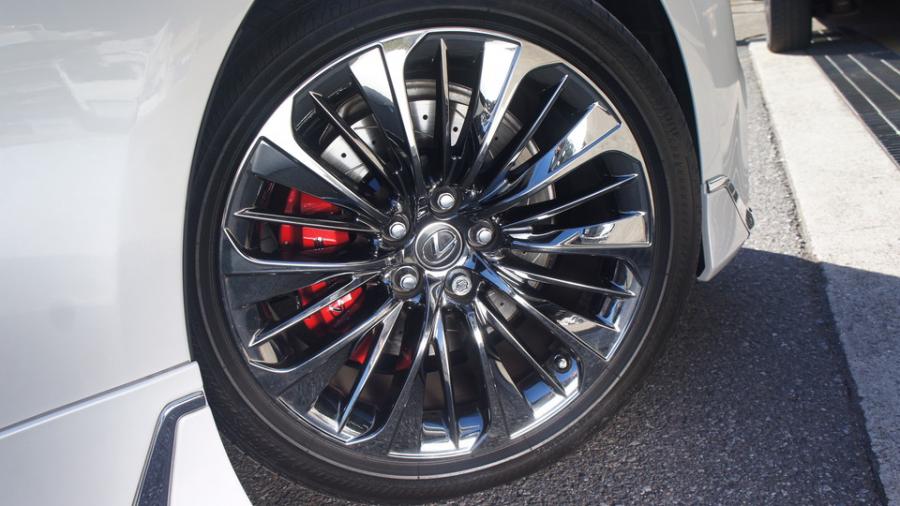 キャリパー塗装施工事例：レクサスLS500h　キャリパー塗装COLOR:#010 premiun rouge candy red　ローター塗装COLOR:#005 Deep coal black　ローター加工Type:C8SD IMG20_2055_TEcEDQ_sub5.jpg