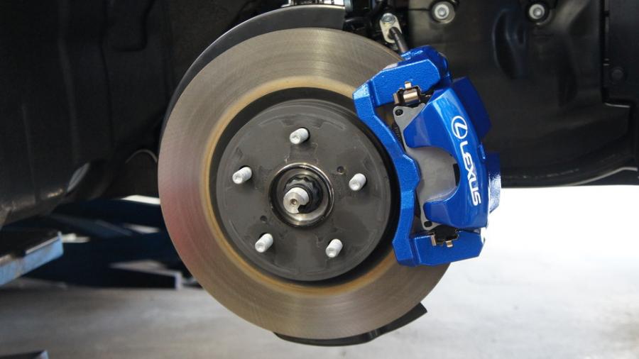 キャリパー塗装施工事例：レクサスES　キャリパー塗装COLOR:#061 royal sky blue IMG20_2064_ko7ISC_sub1.jpg