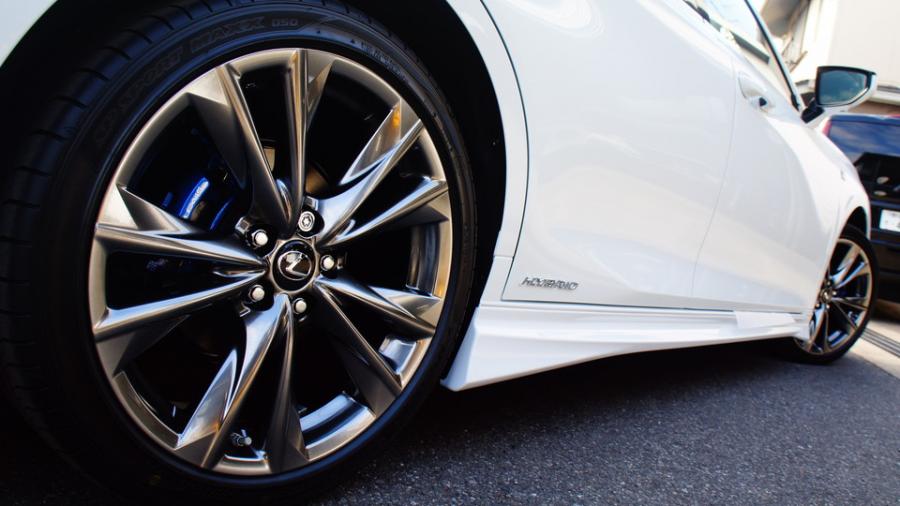 キャリパー塗装施工事例：レクサスES　キャリパー塗装COLOR:#061 royal sky blue IMG20_2064_ko7ISC_sub7.jpg