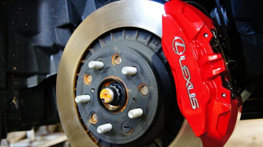 キャリパー塗装施工事例：レクサスLC500　キャリパー塗装COLOR:#1102 Charm gross candy red IMG20_2072_u3meKl_sub2.jpg