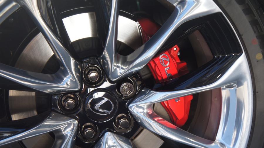 キャリパー塗装施工事例：レクサスLC500　キャリパー塗装COLOR:#1102 Charm gross candy red IMG20_2072_u3meKl_sub6.jpg