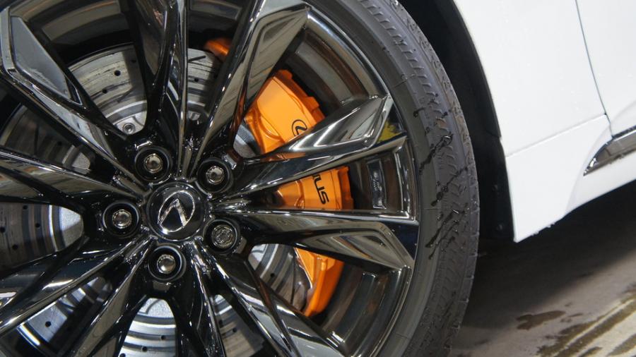 キャリパー塗装施工事例：レクサスLS500Fスポーツ　キャリパー塗装・ローター塗装COLOR:#098 honey of pearl orange＆#006 Diamonddust silver　ローター加工Type:C6S8D IMG20_2123_8klH6d_sub4.jpg
