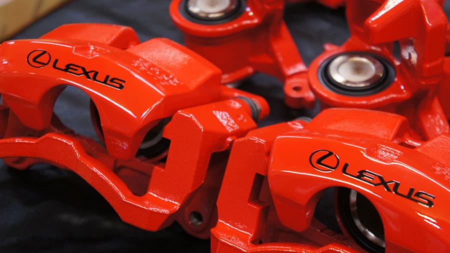 レクサスES　キャリパー塗装COLOR:#001 Italian losso solid