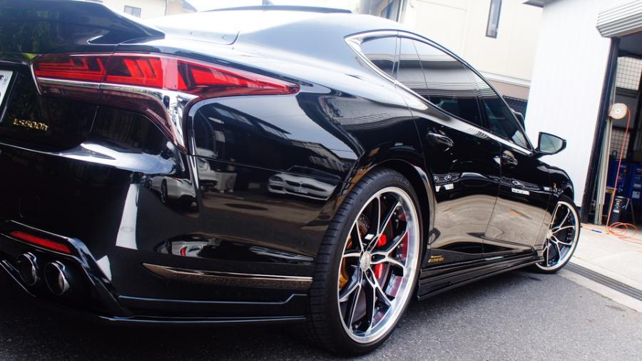 キャリパー塗装施工事例：レクサスLS500Fスポーツ　キャリパー・ローター塗装COLOR:#001 Italian losso solid、#003 Tokyo midnight gold　ローター加工Type:C6S8D（非貫通） IMG20_2134_7OAGah_sub11.jpg