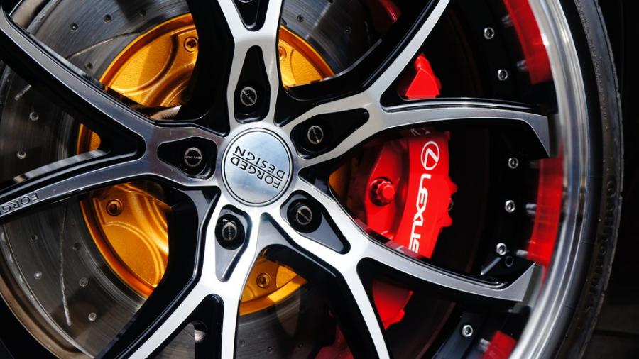 キャリパー塗装施工事例：レクサスLS500Fスポーツ　キャリパー・ローター塗装COLOR:#001 Italian losso solid、#003 Tokyo midnight gold　ローター加工Type:C6S8D（非貫通） IMG20_2134_7OAGah_sub7.jpg