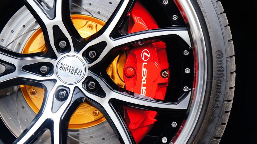 キャリパー塗装施工事例：レクサスLS500Fスポーツ　キャリパー・ローター塗装COLOR:#001 Italian losso solid、#003 Tokyo midnight gold　ローター加工Type:C6S8D（非貫通） IMG20_2134_7OAGah_sub9.jpg