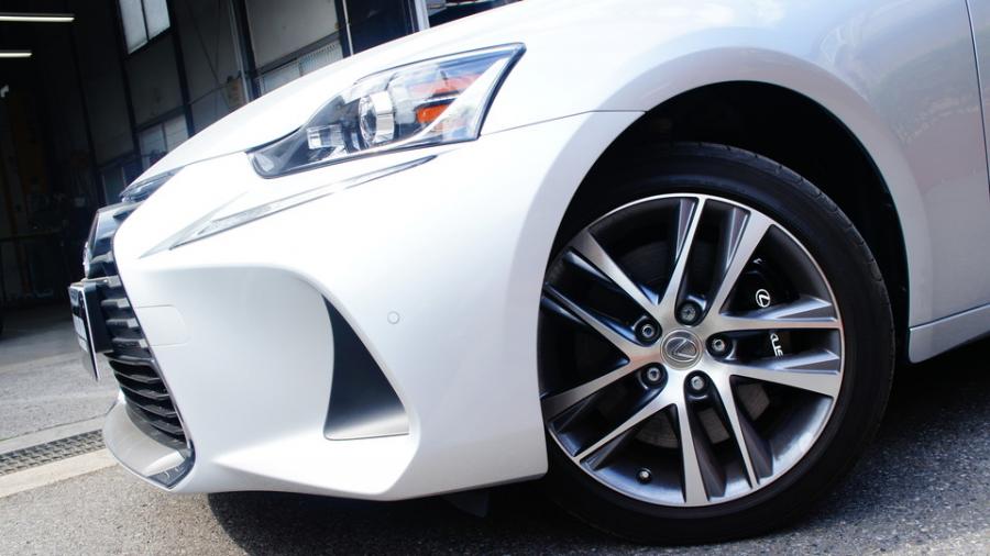 キャリパー塗装施工事例：レクサスIS200t　キャリパー塗装　COLOR:#005 Deep coal black IMG20_2135_DkvDoI_sub3.jpg