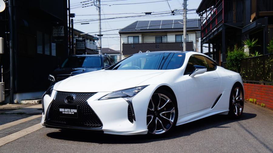 レクサスLC500　キャリパー塗装COLOR:#001 Italian losso solid　ローター塗装COLOR:#004 Blast light gray metalic