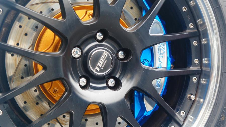 キャリパー塗装施工事例：レクサスLS500Fスポーツ　キャリパー塗装COLOR:#1115 Deep marine blue　ローター塗装COLOR:#003 Tokyo midnight gold　ローター加工Type:C6S8D　キャリパー表面ハイポリッシュ加工 IMG20_2158_jd8S6A_sub4.jpg