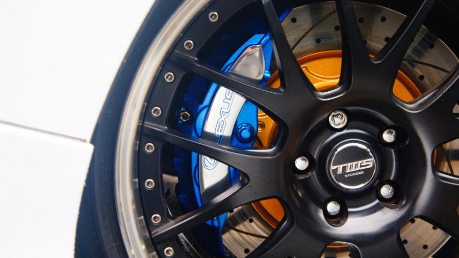 キャリパー塗装施工事例：レクサスLS500Fスポーツ　キャリパー塗装COLOR:#1115 Deep marine blue　ローター塗装COLOR:#003 Tokyo midnight gold　ローター加工Type:C6S8D　キャリパー表面ハイポリッシュ加工 IMG20_2158_jd8S6A_sub7.jpg