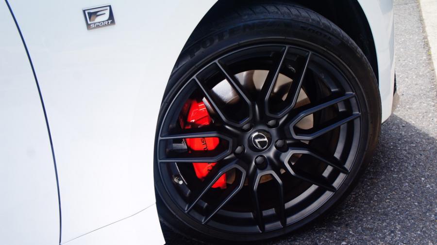 キャリパー塗装施工事例：レクサスIS300　キャリパー塗装COLOR:#001 Italian losso solid IMG20_2165_kq7KAd_sub5.jpg