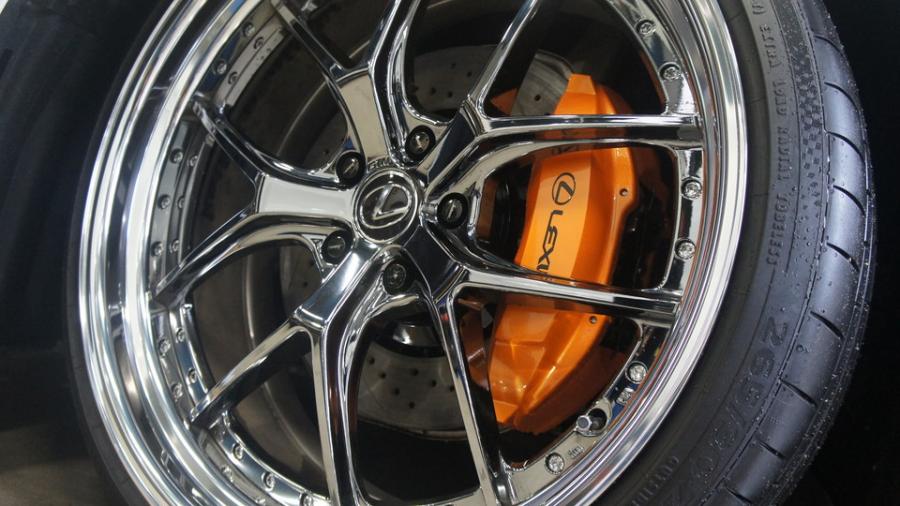 キャリパー塗装施工事例：レクサスLS　キャリパー塗装COLOR:#098 honey of pearl orange　ローター塗装COLOR:#005 Deep coal black　ローター加工Type:C6S8D IMG20_2189_RmTzaR_sub11.jpg