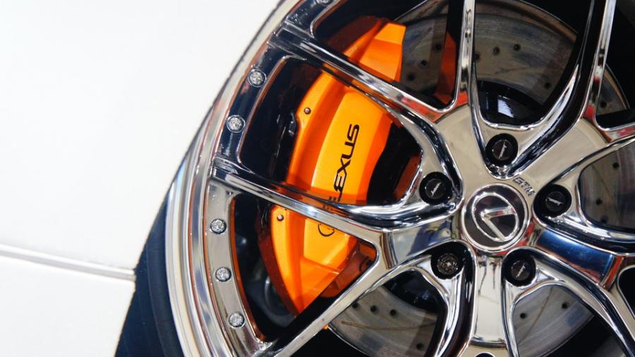 キャリパー塗装施工事例：レクサスLS　キャリパー塗装COLOR:#098 honey of pearl orange　ローター塗装COLOR:#005 Deep coal black　ローター加工Type:C6S8D IMG20_2189_RmTzaR_sub5.jpg