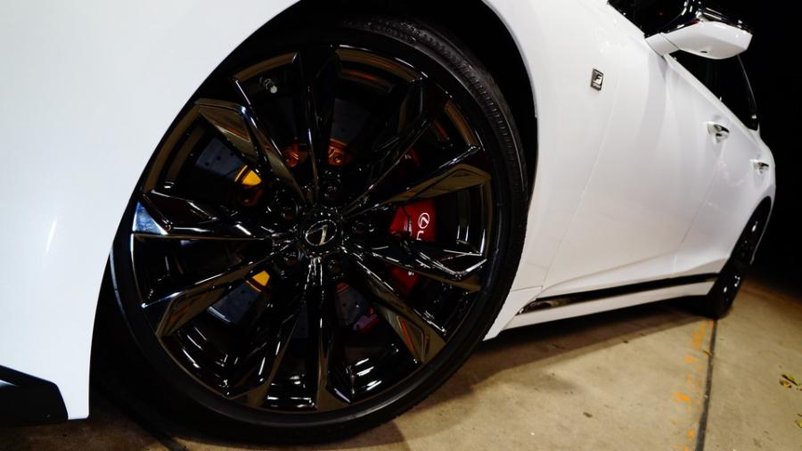 キャリパー塗装施工事例：レクサスLS500Fスポーツ　キャリパー塗装ローター塗装COLOR:#010 premiun rouge candy red＆#003 Tokyo midnight gold　ローター加工Type:C6S8D IMG20_2209_qb72eT_sub6.jpg