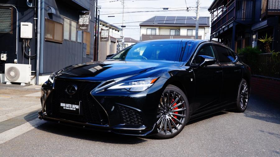 レクサスLS500Fスポーツ　キャリパー塗装COLOR：#001 Italian losso solid