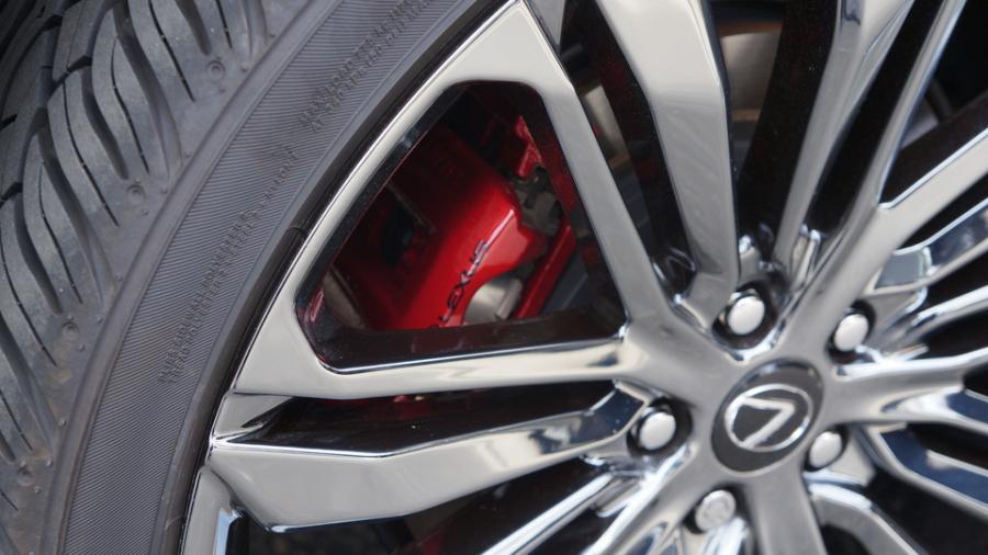 キャリパー塗装施工事例：レクサスRX450ｈ　キャリパー塗装COLOR:#1102 Charm gross candy red IMG20_2288_DppWRf_sub3.jpg