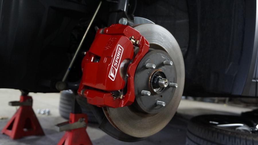 キャリパー塗装施工事例：レクサスUX　キャリパー塗装COLOR:#001 Italian losso solid IMG20_2290_B1I4Uu_sub1.jpg