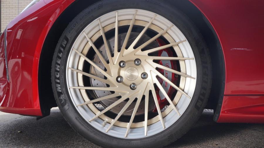 キャリパー塗装施工事例：レクサスLC　キャリパー塗装＆ローター塗装COLOR:#1102 Charm gross candy red＆#005 Deep coal blackローター加工Type:C6S8D　表面ハイポリッシュ加工 IMG20_2291_LEejEO_sub12.jpg