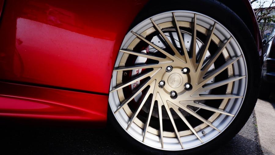 キャリパー塗装施工事例：レクサスLC　キャリパー塗装＆ローター塗装COLOR:#1102 Charm gross candy red＆#005 Deep coal blackローター加工Type:C6S8D　表面ハイポリッシュ加工 IMG20_2291_LEejEO_sub8.jpg