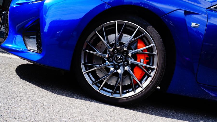 キャリパー塗装施工事例：レクサスRC-F　キャリパー塗装COLOR:#1110 Valencia premium orange IMG20_2295_CnmgnD_sub5.jpg