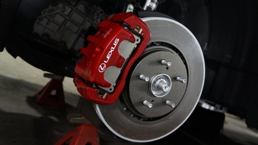 キャリパー塗装施工事例：レクサスRX300Fスポーツ　キャリパー塗装COLOR:#010 premiun rouge candy red　ローター塗装COLOR:#004 Blast light gray metalic IMG20_2321_mquwEV_sub1.jpg