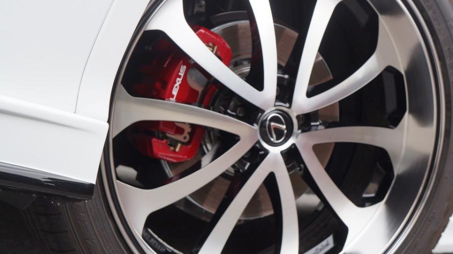 キャリパー塗装施工事例：レクサスRX300Fスポーツ　キャリパー塗装COLOR:#010 premiun rouge candy red　ローター塗装COLOR:#004 Blast light gray metalic IMG20_2321_mquwEV_sub4.jpg