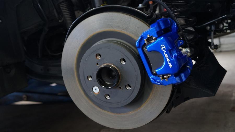 キャリパー塗装施工事例：レクサスNX350ｈ　キャリパー塗装ＣＯＬＯＲ：#1115 Deep marine blue IMG20_2342_7YVhY6_sub2.jpg