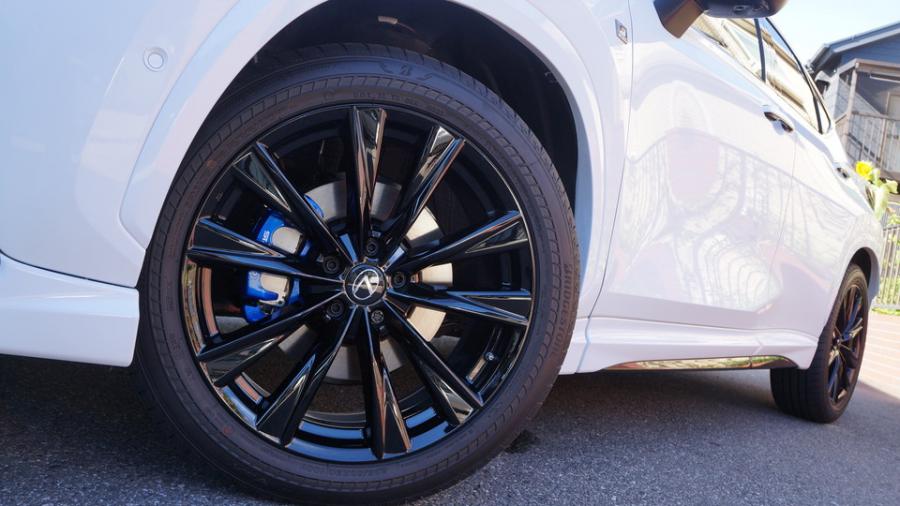 キャリパー塗装施工事例：レクサスNX350ｈ　キャリパー塗装ＣＯＬＯＲ：#1115 Deep marine blue IMG20_2342_7YVhY6_sub3.jpg