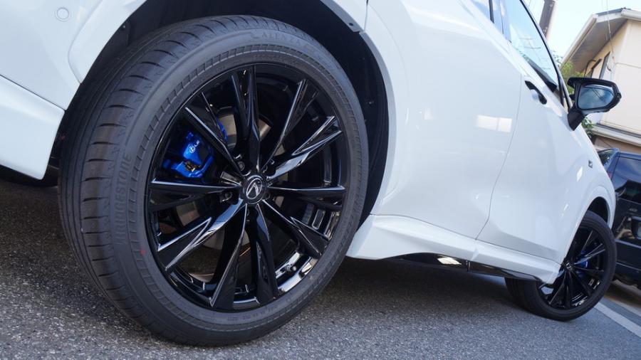 キャリパー塗装施工事例：レクサスNX350ｈ　キャリパー塗装ＣＯＬＯＲ：#1115 Deep marine blue IMG20_2342_7YVhY6_sub7.jpg