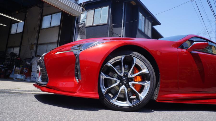 キャリパー塗装施工事例：レクサスLC　キャリパー塗装COLOR:#1110 Valencia premium orange　ローター塗装COLOR:#008 Flash champagne gold　ローター加工Type:C6S8D IMG20_2377_E1kcyy_sub4.jpg