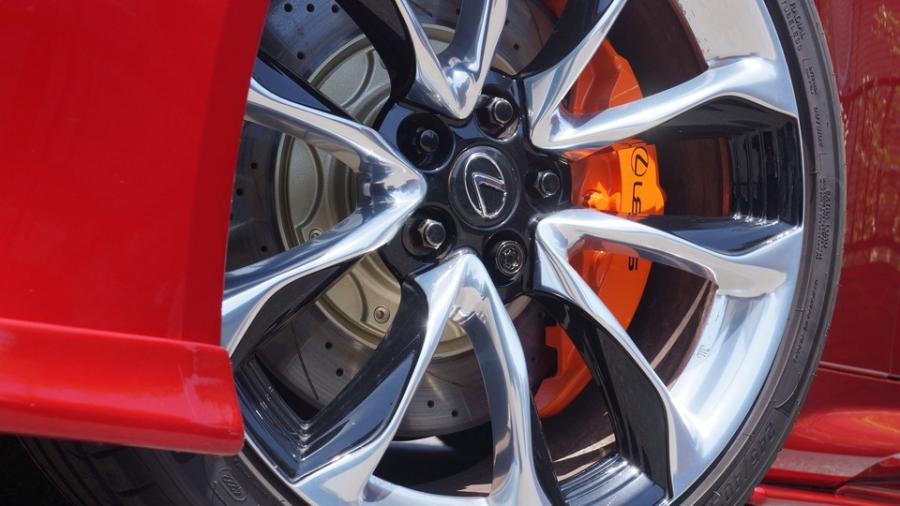 キャリパー塗装施工事例：レクサスLC　キャリパー塗装COLOR:#1110 Valencia premium orange　ローター塗装COLOR:#008 Flash champagne gold　ローター加工Type:C6S8D IMG20_2377_E1kcyy_sub8.jpg