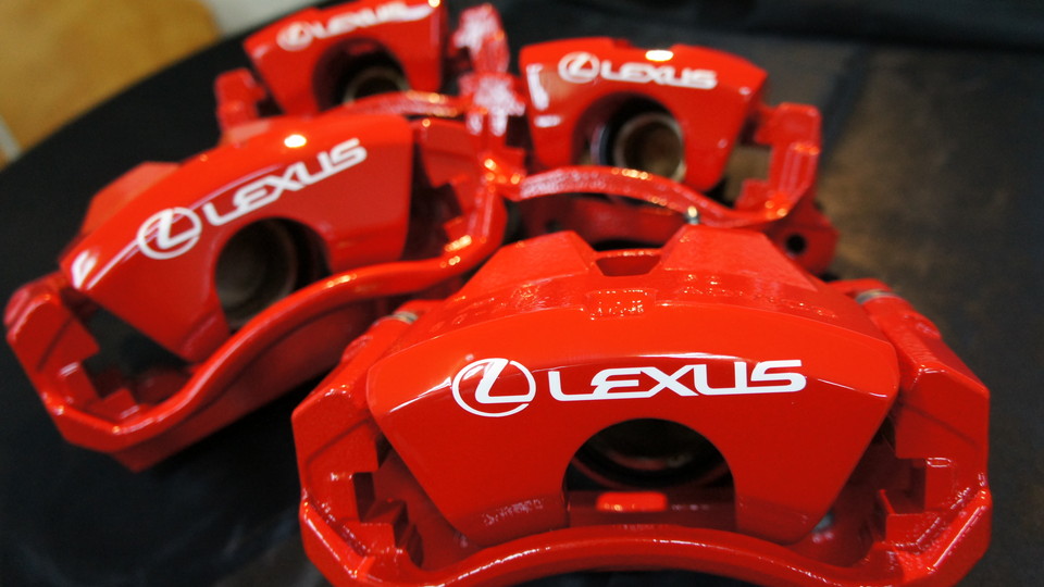 キャリパー塗装施工事例：レクサスIS300ｈ純正キャリパー塗装　カラー：#001 Italian losso solid IMG20_632_t9QBPA_sub1.jpg