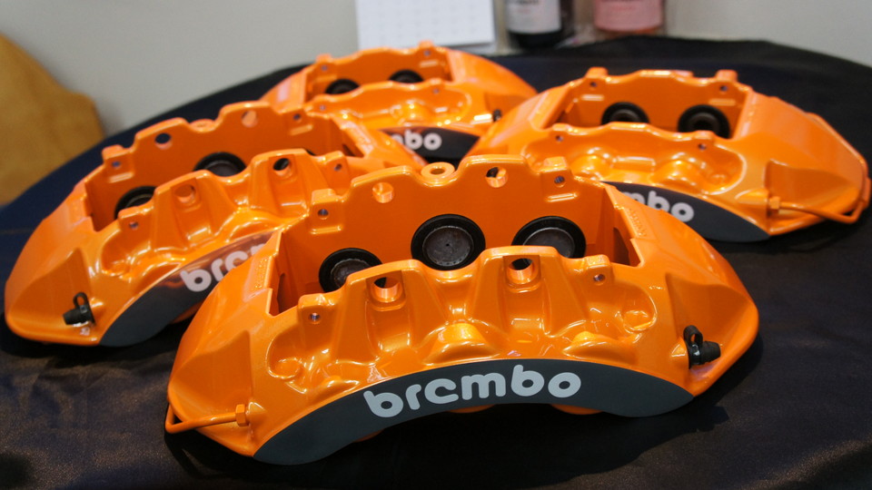 レクサスＧＳブレンボキャリパー塗装　カラー：#098 honey of pearl orange　表面ハイポリッシュ加工