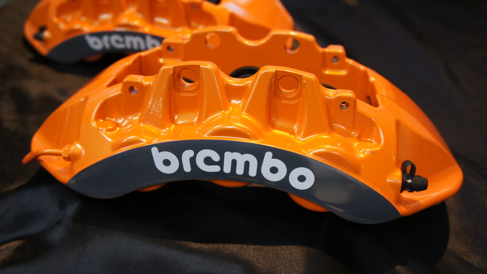 キャリパー塗装施工事例：レクサスＧＳブレンボキャリパー塗装　カラー：#098 honey of pearl orange　表面ハイポリッシュ加工 IMG20_644_QfHmm2_sub1.jpg