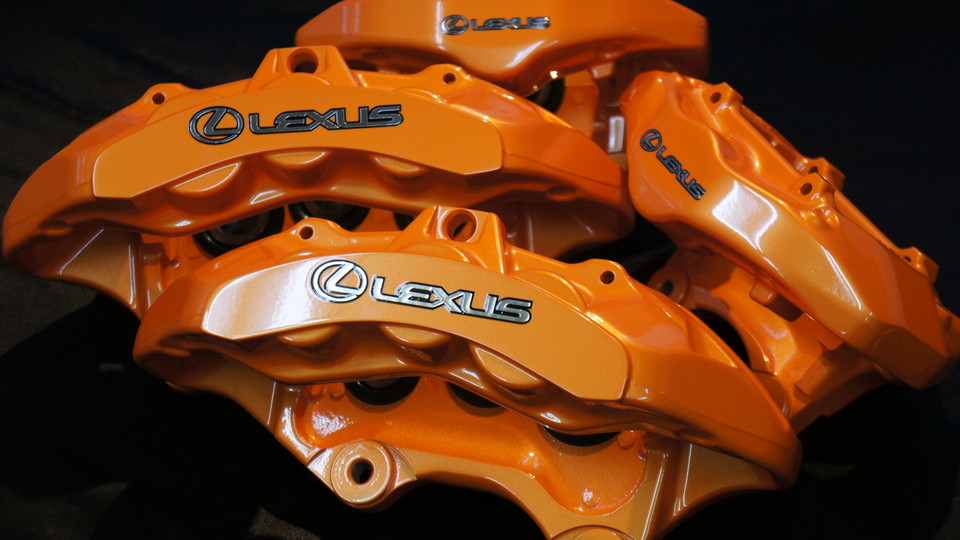 キャリパー塗装施工事例：レクサスＩＳ-Ｆ純正キャリパー塗装　カラー：	#098 honey of pearl orange IMG20_675_SjTQQv_sub1.jpg