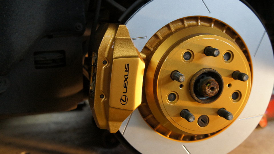 キャリパー塗装施工事例：レクサスLS純正キャリパー塗装＆ローター塗装　カラー：#003 tokyo midnight gold IMG20_682_ChqNMH_sub1.jpg