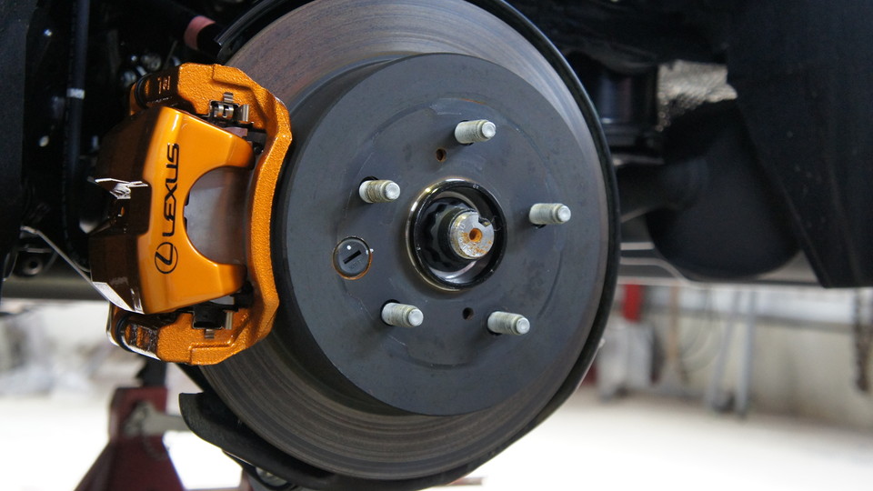 キャリパー塗装施工事例：レクサスIS300ｈ純正キャリパー塗装　カラー：#030 royal art pearl orange gold IMG20_708_KcVGf3_sub1.jpg