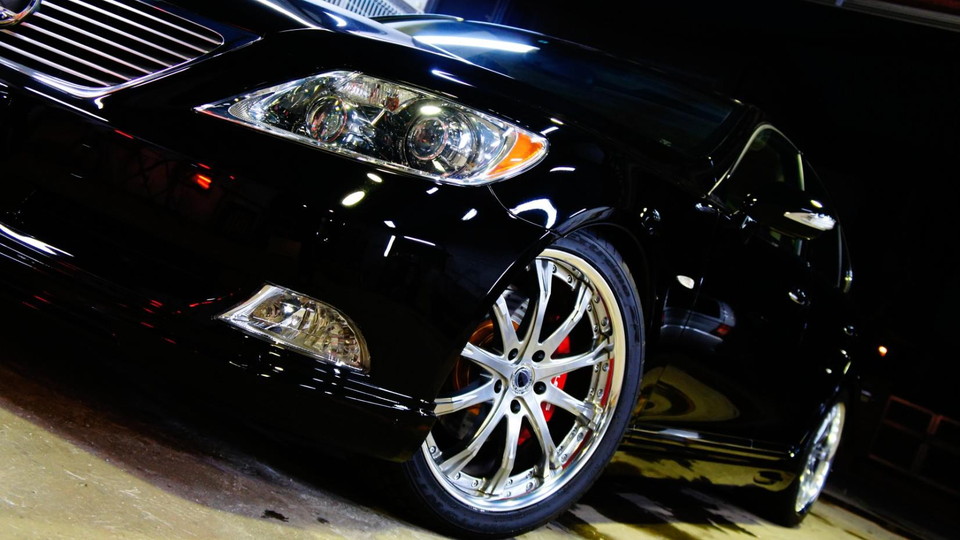 キャリパー塗装施工事例：レクサスLS460キャリパー塗装＆ローター塗装★COLOR：Italian losso solid#001、tokyo midnight gold#003 IMG20_784_MvkKBR_sub1.jpg