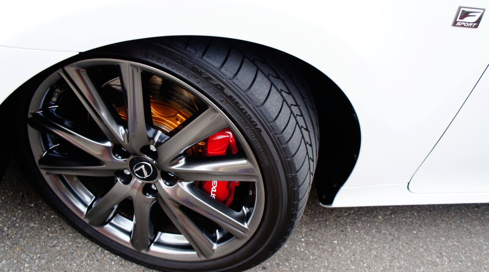 キャリパー塗装施工事例：LEXUS GS450hキャリパー塗装：COLOR=CHARM GROSS CANDY RED#1102＆LOGO/ローター塗装:COLOR=#003 tokyo midnight gold/ローター加工Type:C6S8D IMG20_846_JVInQt_sub6.jpg