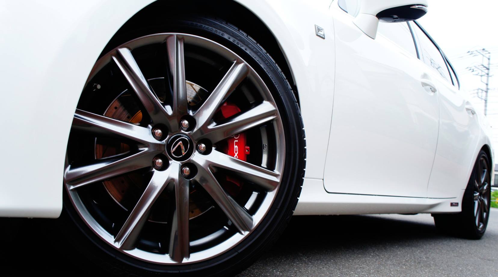 キャリパー塗装施工事例：LEXUS GS450hキャリパー塗装：COLOR=CHARM GROSS CANDY RED#1102＆LOGO/ローター塗装:COLOR=#003 tokyo midnight gold/ローター加工Type:C6S8D IMG20_846_JVInQt_sub8.jpg