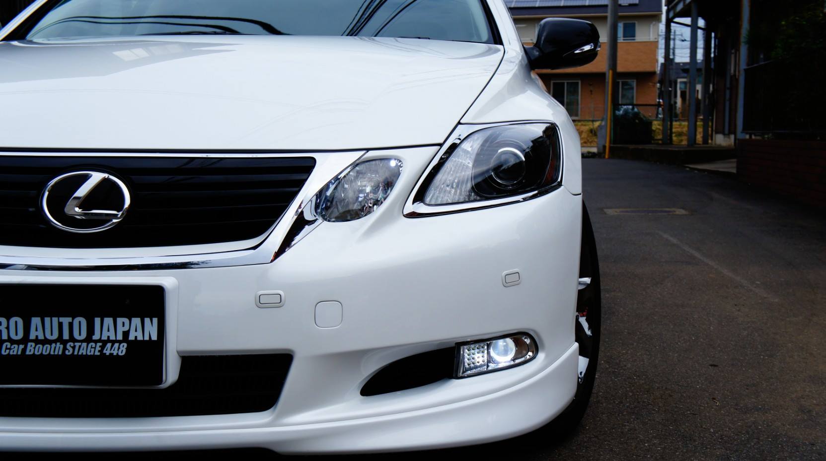 LEXUS GS350キャリパー塗装COLOR：#002 giallo modena ローター塗装COLOR：#003 tokyo midnight gold