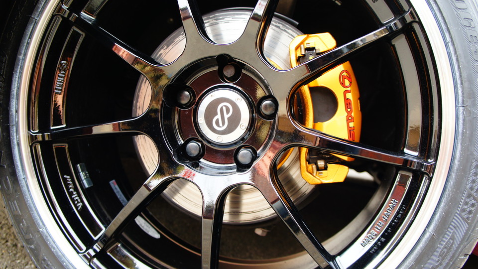 キャリパー塗装施工事例：レクサスIS300ｈ純正キャリパー塗装・ローター塗装 COLOR:#003 tokyo midnight gold IMG20_920_HQ26Qw_sub8.jpg