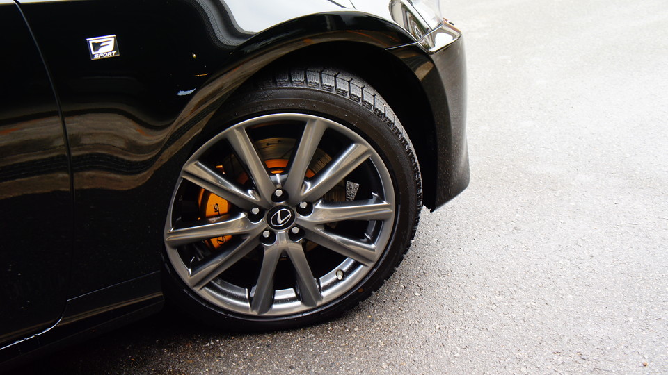 キャリパー塗装施工事例：レクサスＧＳ300ｈ純正キャリパー塗装＆ローター塗装　ＣＯＬＯＲ：#003 tokyo midnight gold＆ローター加工Ｔｙｐｅ：ＤＳＰ IMG20_959_Z0mYzO_sub5.jpg