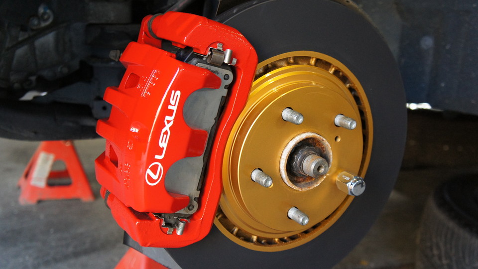 レクサスRX450ｈキャリパー塗装　COLOR:#001 Italian losso solid　ローター塗装　COLOR:#003 tokyo midnight gold